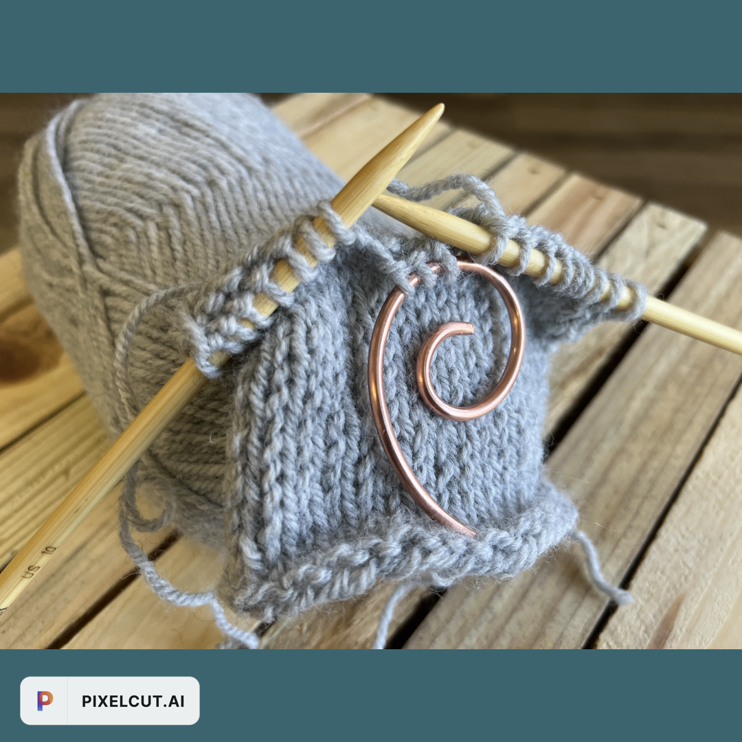 Copper Spiral Cable Needle Stitch Holder